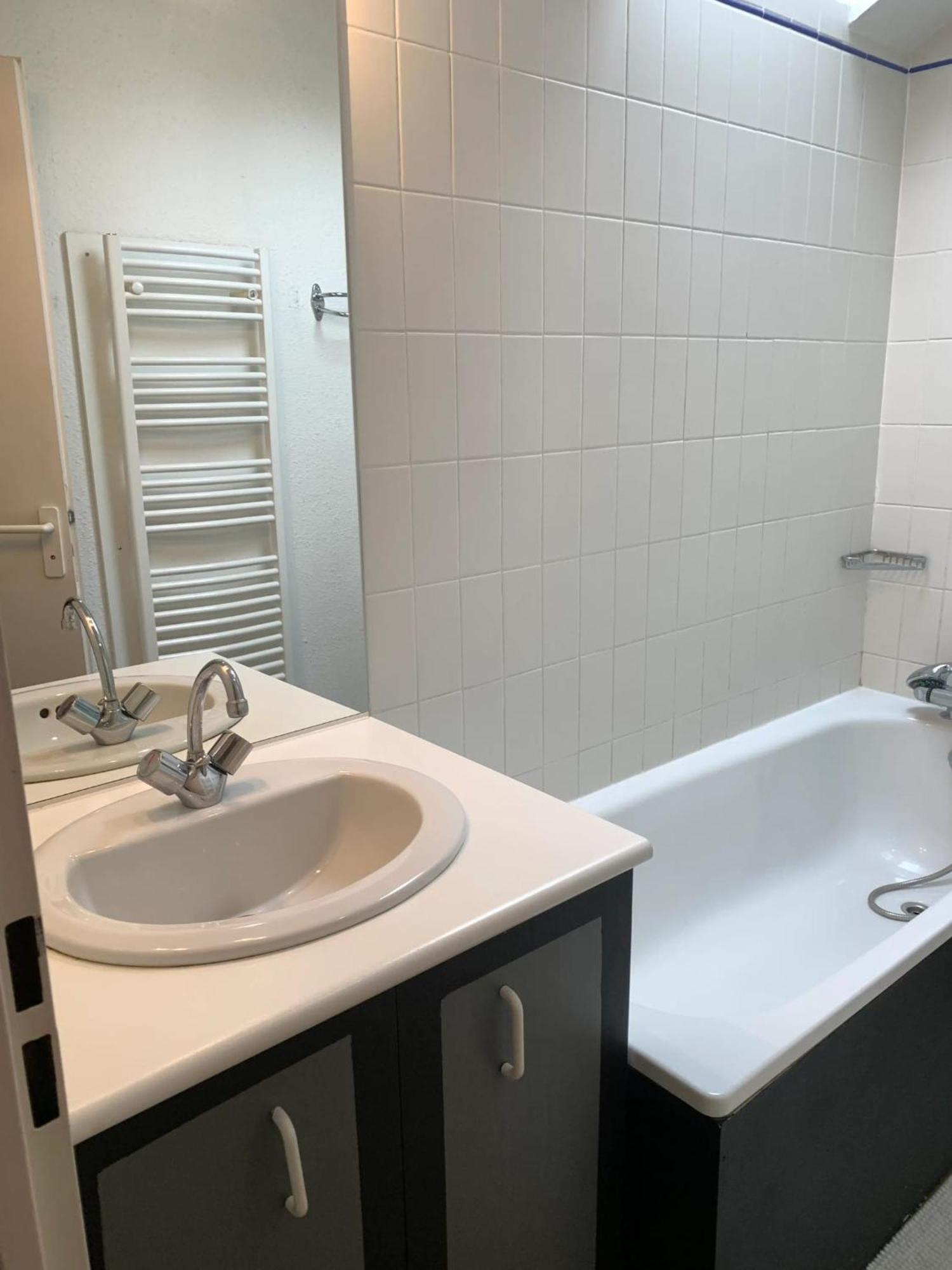 Appartement Charmant A Bagneres De Bigorre 56 M² Avec Balcon Exterior foto