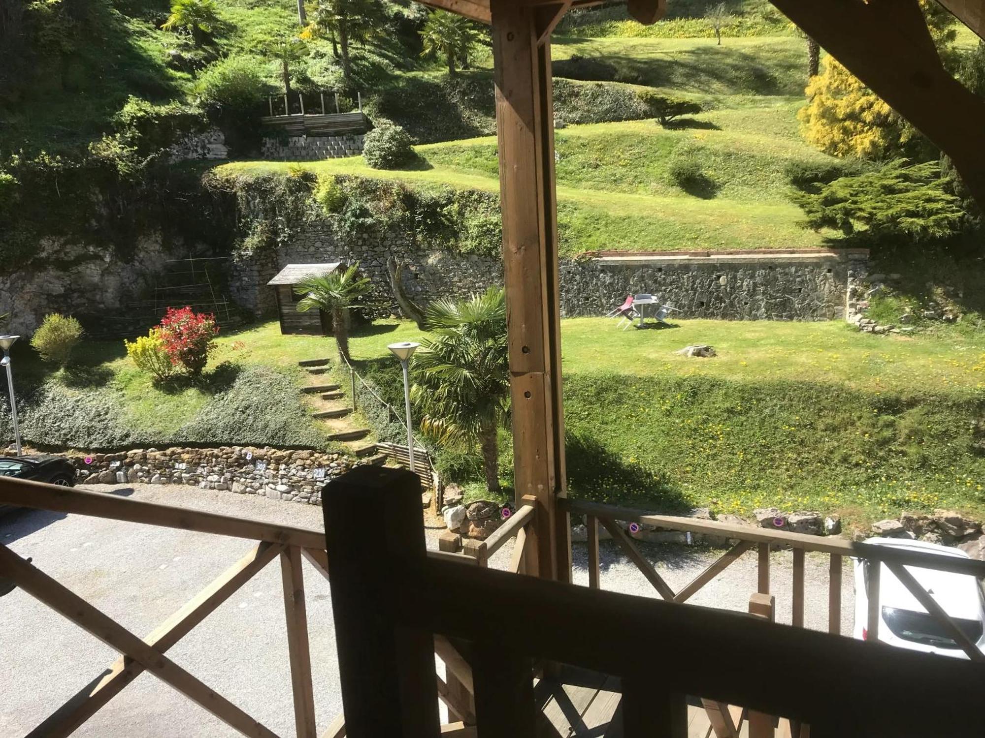 Appartement Charmant A Bagneres De Bigorre 56 M² Avec Balcon Exterior foto
